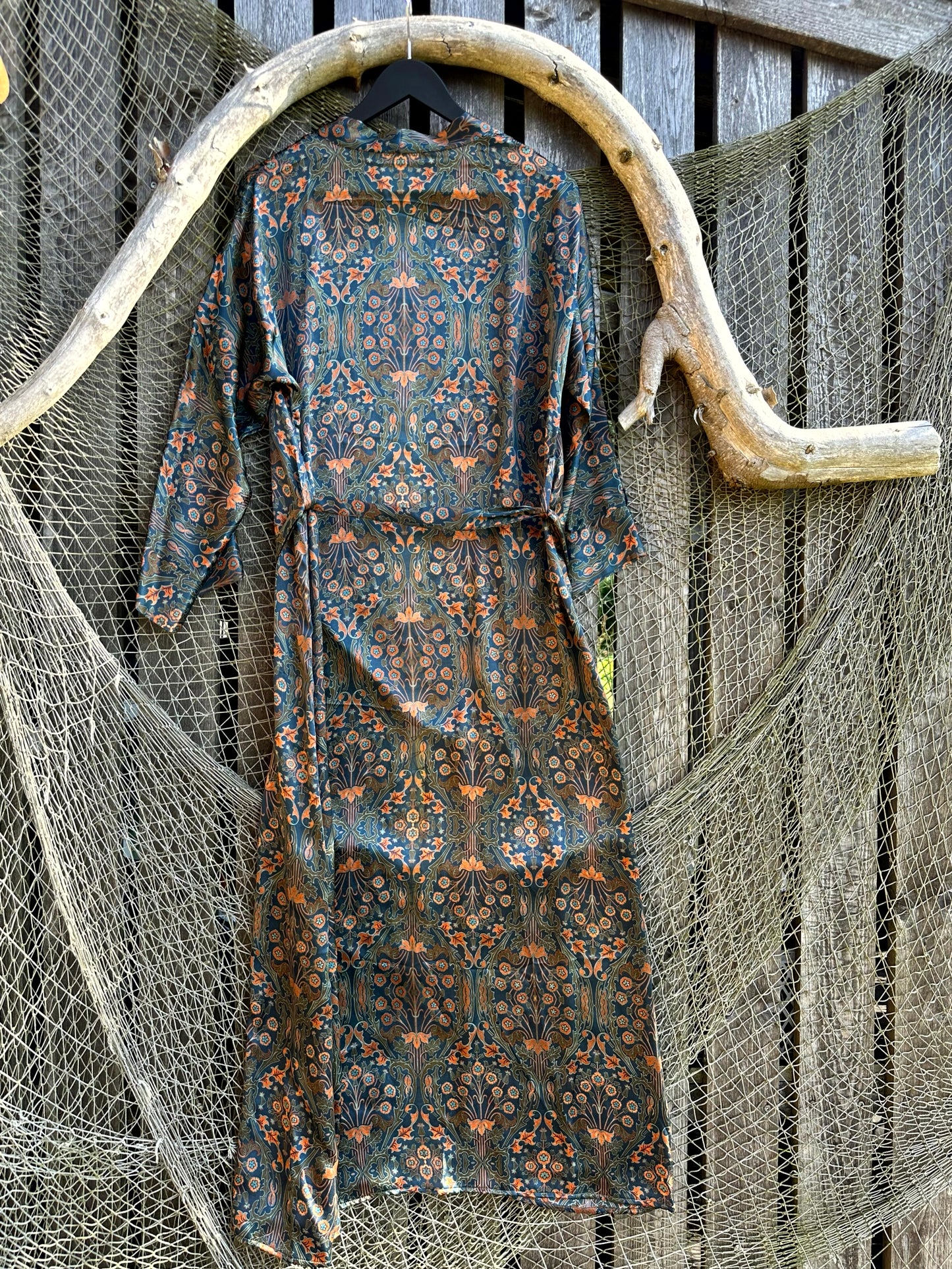 Pikk kimono "Pärsia printsess" KAPUUTSIGA