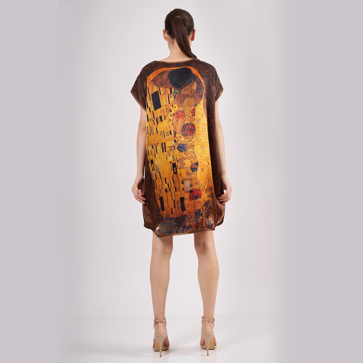 Short loose silk dress "The Kiss"