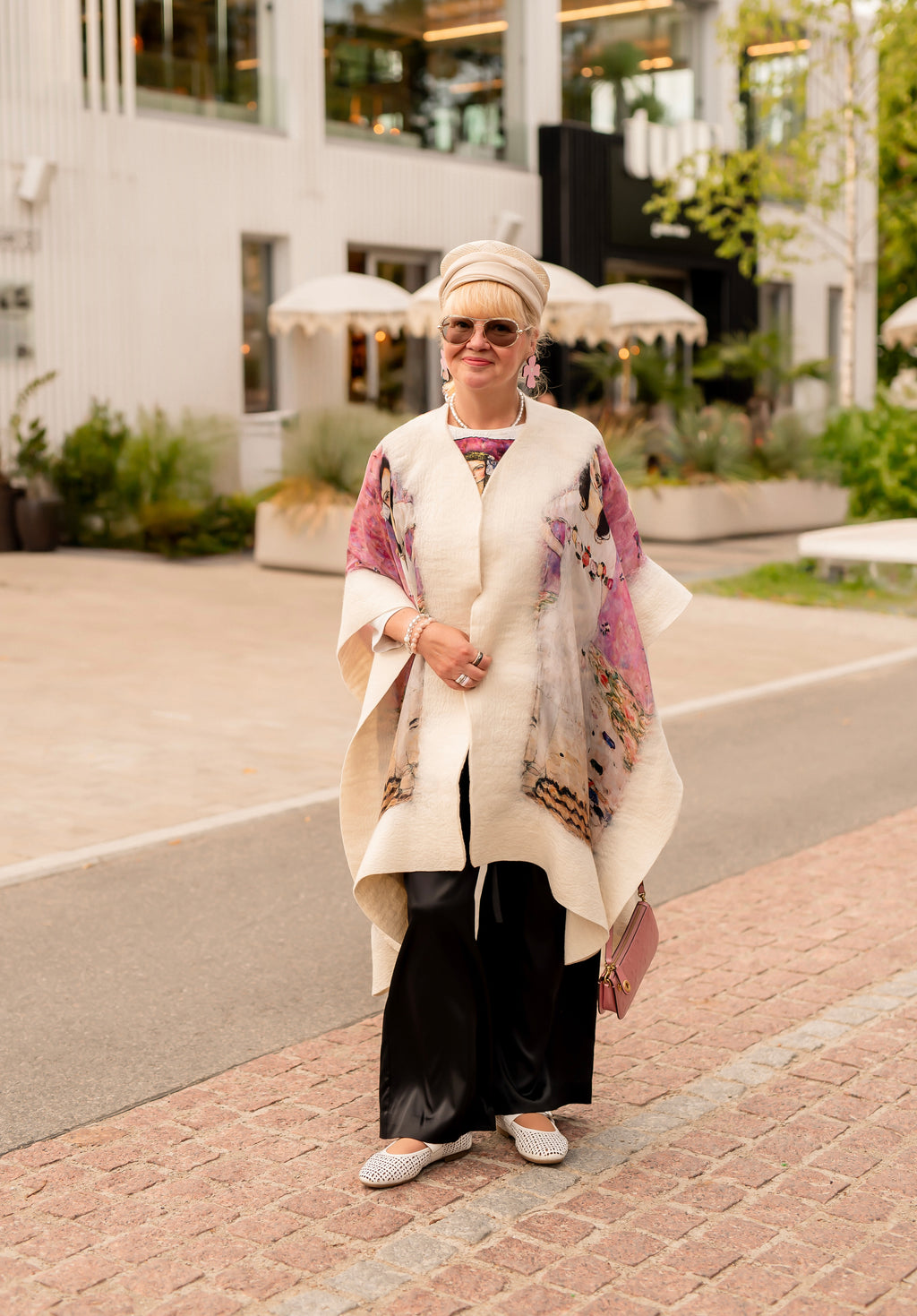 Felted silk poncho "Mada Primavesi"