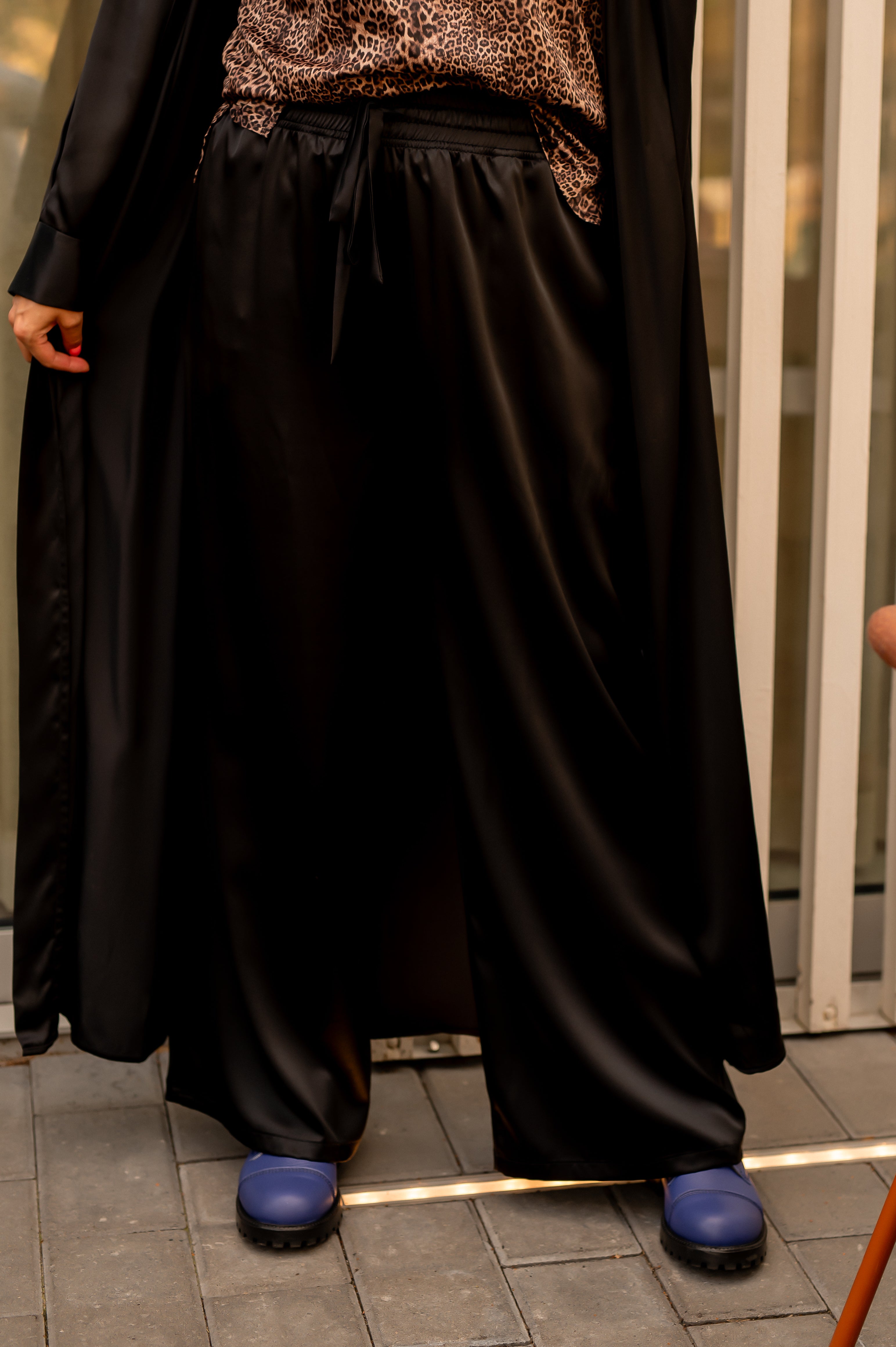 Pikad siidpüksid "Elegantne must"