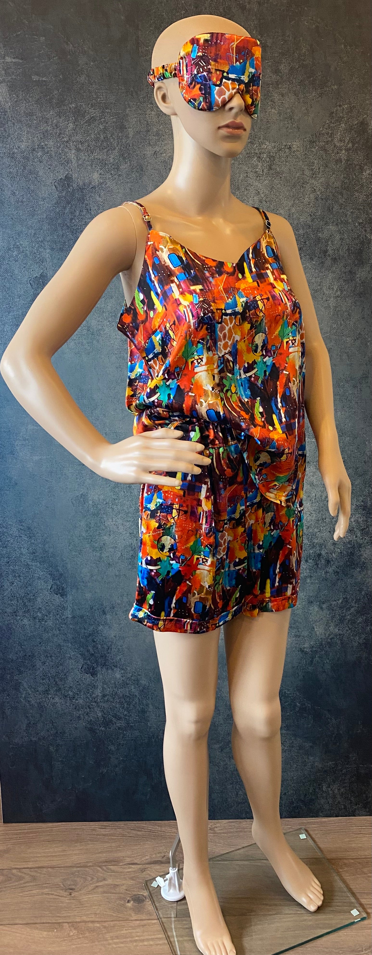 Two-piece short silk leisure set "Dreaming in Metropolis"