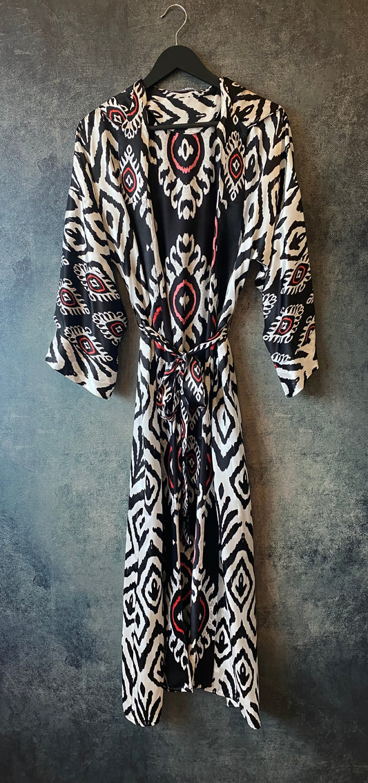 Pikk kapuutsiga kimono "Yucatani printsess"