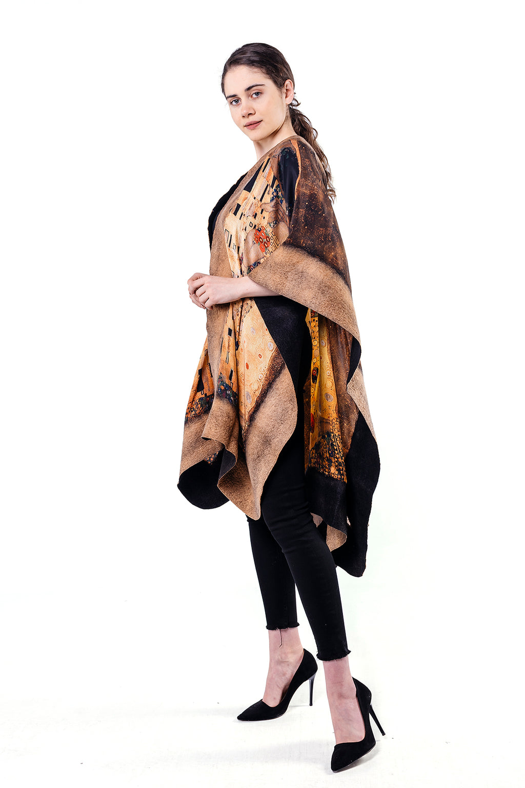 Felted silk poncho "The Kiss" (Tan)