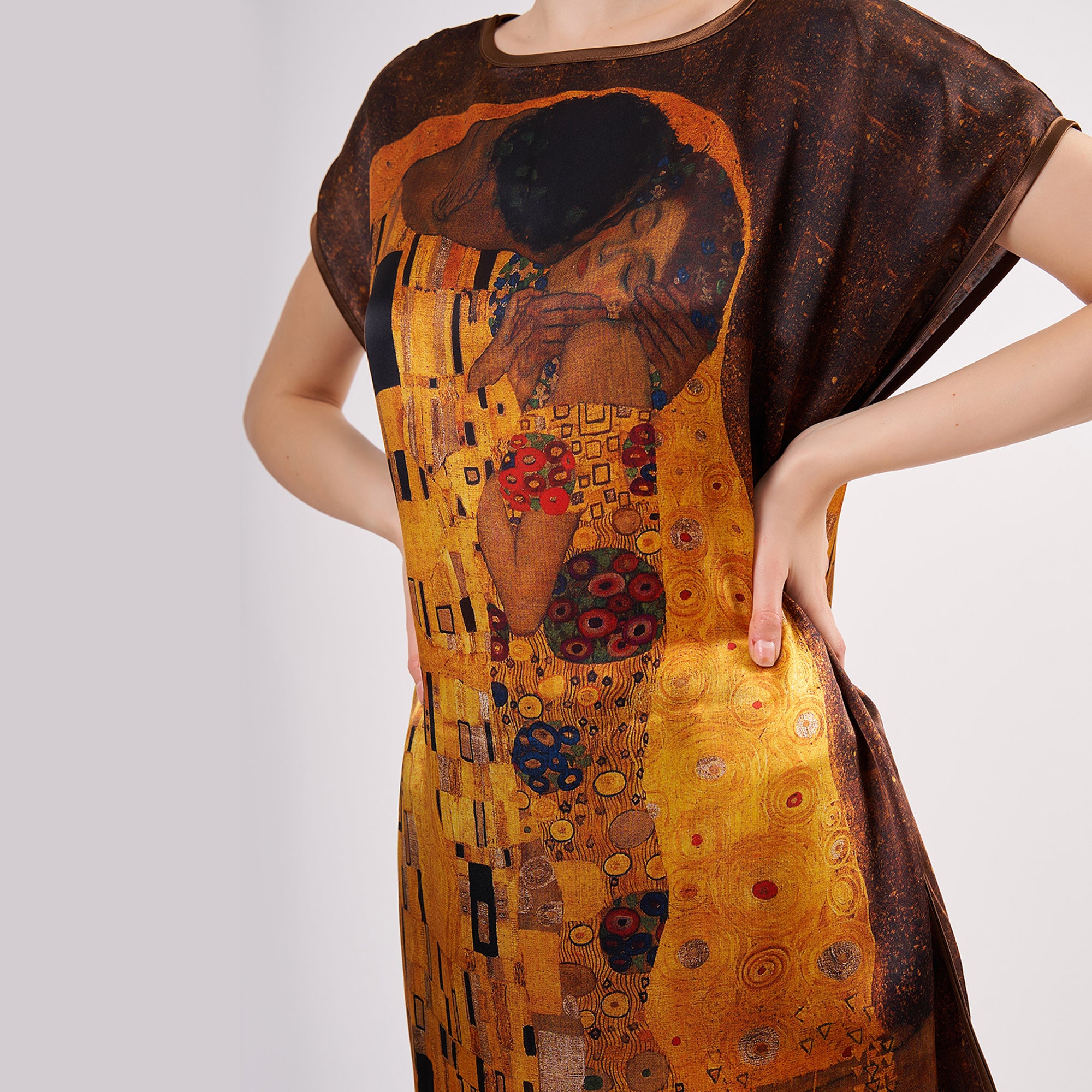 Short loose silk dress "The Kiss"