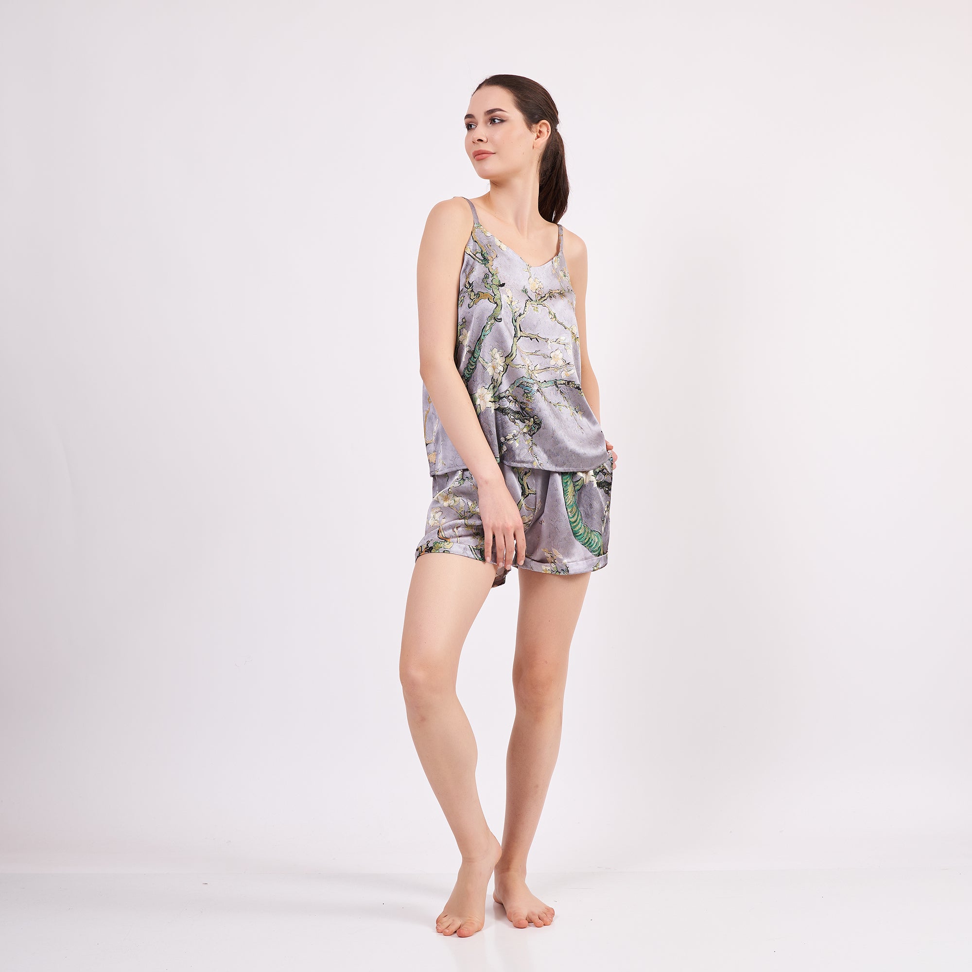 Two-piece short silk leisure set "Japanese Winter"