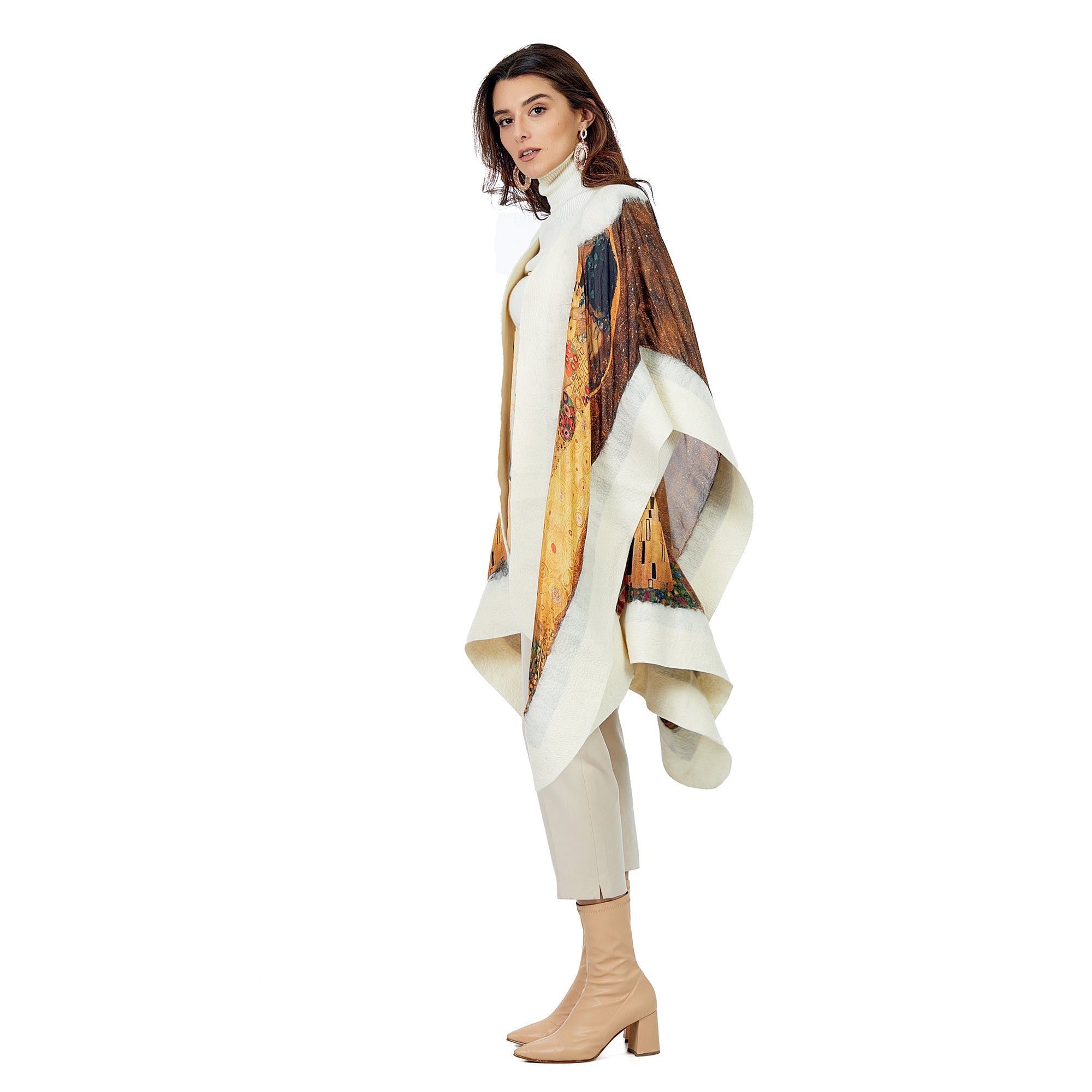 Felted silk poncho "The Kiss" (White)