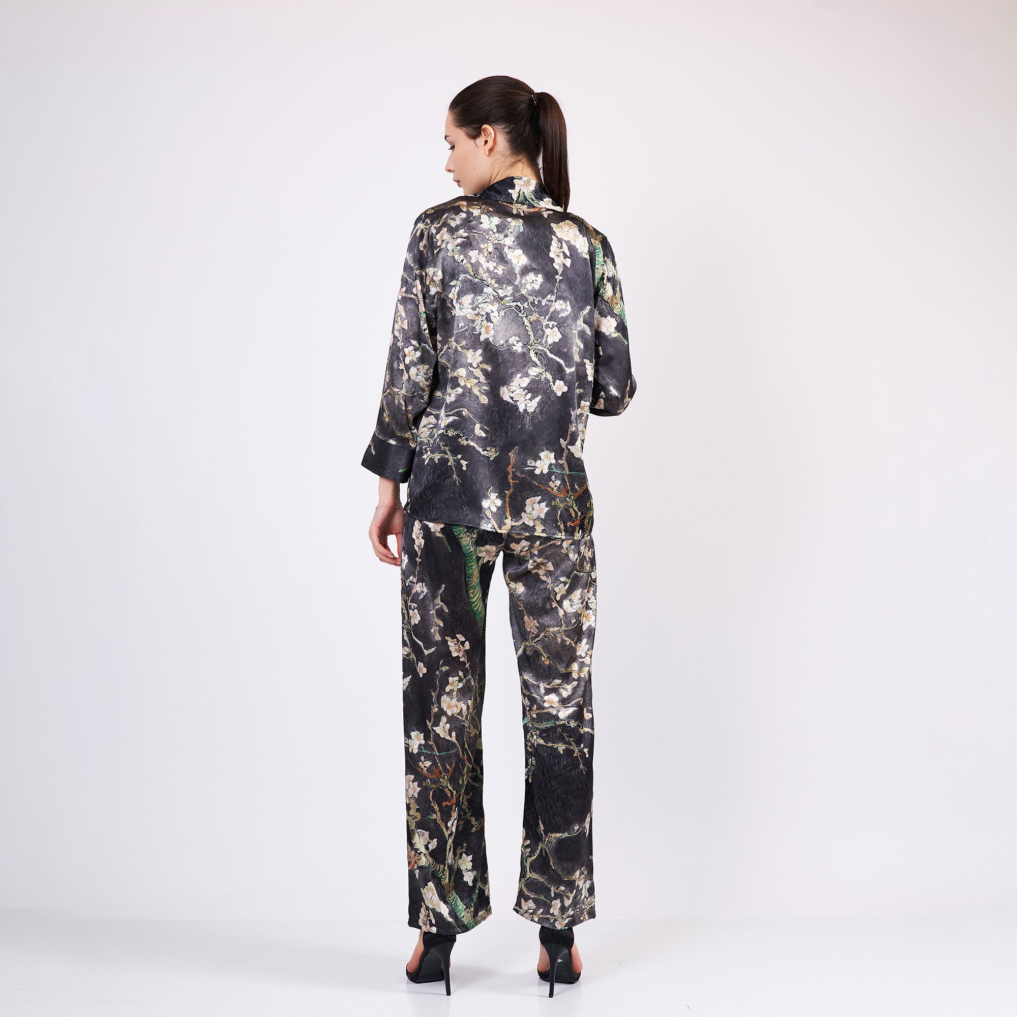 Two-piece long silk leisure set "Almond Blossoms - Anthracite"