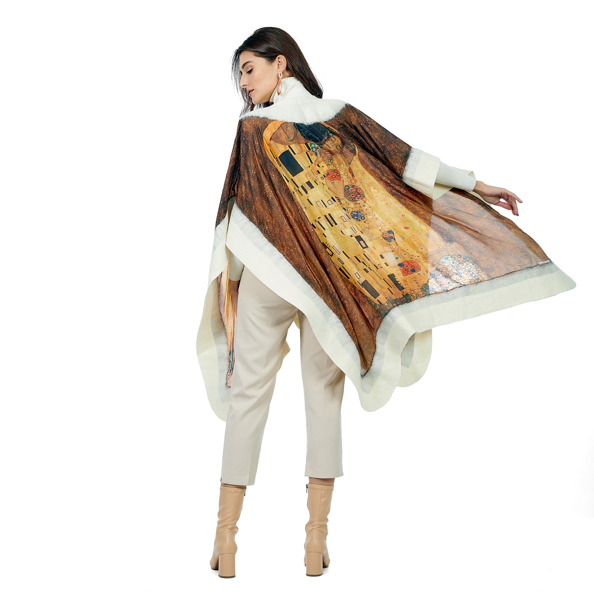 Felted silk poncho "The Kiss" (White)